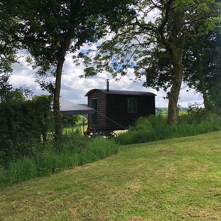 The Shepherds Hut At The Shippen, Tiphayes Honiton Exterior photo